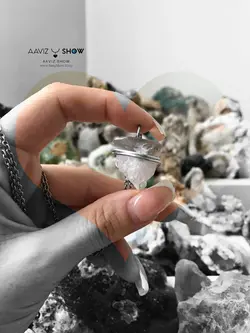 خرید گردنبند کوارتز اصل و وبژه بر بستر عقیق A465 راف | سنگشو