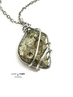 خرید آویز راف پیریت با فرم و قاب مفتولی خاص A392 راف | سنگشو