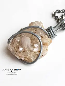 تهیه و خرید گردنبند استیلبیت معدنی و کمیاب A162 راف | سنگشو