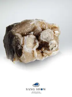 بلورهای استیلبیت با همرشدی کوارتز بر روی بستر سنگ S398 سنگشو