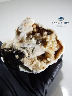 نمونه زیبا سنگ استیلبیت فلاور با همرشدی آپوفیلیت و هیولاندیت و کریستال کوارتز S313