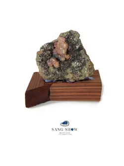 سنگ آنالسیم قرمز ویژه و اصل بر روی پایه چوبی و بستر S577راف