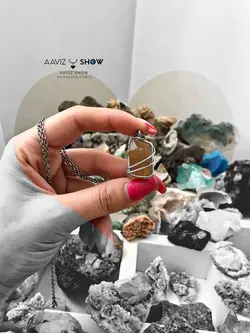 آویز کارنلین زیبا و اصل و معدنی نمونه تامبل رودخانه A555
