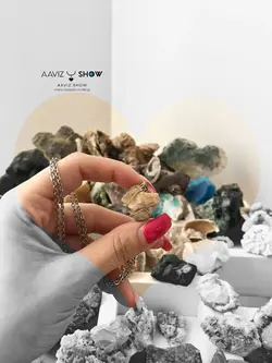 آویز سنگ موسکوویت انحصاری نارنجی نمونه اصل و معدنی A589سنگشو