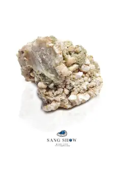 کریستال سلنایت زیبا شفاف بر روی بستر با همرشدی سلستین زیبا S691