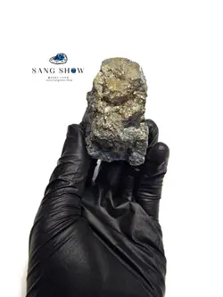 پیریت زیبا و معدنی بستر دار نمونه استثنایی و زیبا و خالص S745