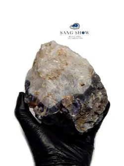 کریستال کوارتز روی بستر عقیق کبود نمونه کلاس جهانی و معدنی S950