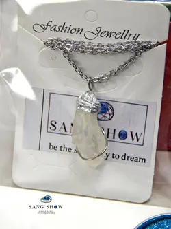 پک هدیه بهمن ماه سنگهای اصل و معدنی بهمراه آویز کریستال کوارتز PACKBM4