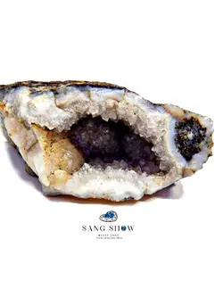 ژئود کریستال کوارتز استثنایی با همرشدی سلنایت S993 راف|سنگشو