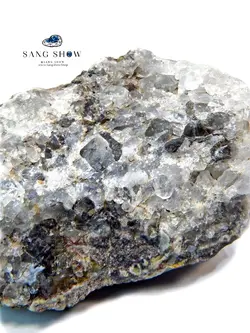 اسموکی کوارتز زیبا در اعماق کریستال های کوارتز اصل S1018 راف