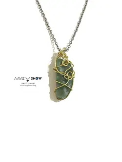گردنبند سنگ اونتورین سبز نمونه راف و معدنی با قاب مفتولی طلایی A925