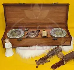 جعبه چوبی زعفران رنگ گردویی سایز 36*12 سانت با هاون و قوری وظرف خاتم