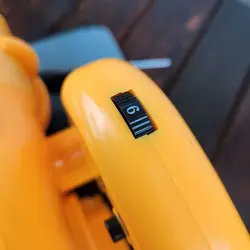 جاروبرقی و بلوور حرفه ای DLTC مدل B1000W