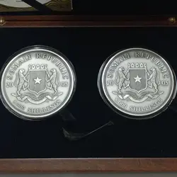 پک بینظیر سکه های نقره سومالی ( طرح بسیار زیبای کعبه + قبله نما ) ۴ اونس نقره 999 %