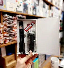 لیزر پوینتر اصلی با شارژر باتری مدل [YL-303] با باتری 6800 میلی آمپر