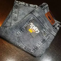 شلوار لی مردانه مدل فوق العاده با کيفيت بالا با ضمانت شست و شو کیفیت رنگ ذغالی برفی اورجینال