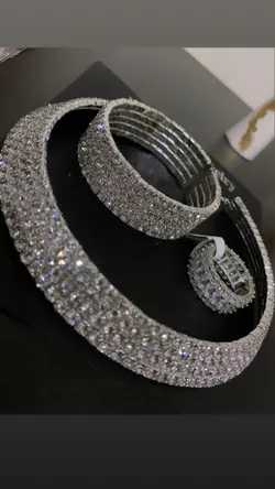 ست طوق طرح جواهر طوق دو لاین و دستبند ۵ لاین و انگشتر