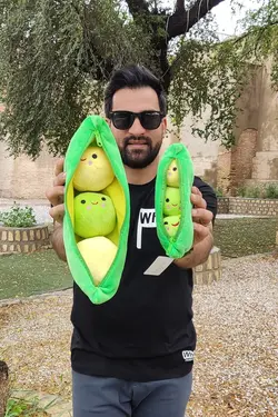 عروسک نخود فرنگی خارجی