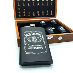ست قمقمه جیبی استیل جک دنیلز و جعبه چوبی شطرنج کد F524