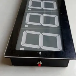 ساعت دیجیتال دیواری همراه با دماسنج | کد E40 - فروشگاه اینترنتی سنبل کالا