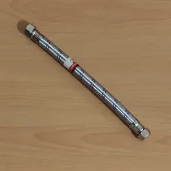 شیلنگ آب آبگرمکن دیواری و پکیج 1.2 به 1.2 یک سر مهره 50 سانتیمتر