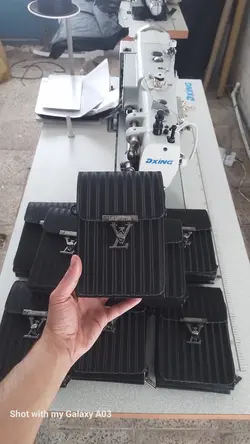 کیف پاسپورتی دخترانه،کیف دوشی لویی ویتون دخترانه و زنانه،کیف اسپرت،کیف دو زیپ،ازتولید به مصرف