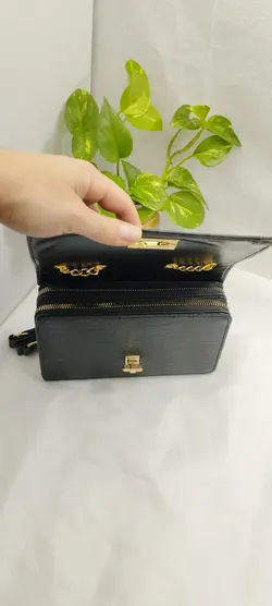 کیف مجلسی پوست ماری با بند زنجیری رنگ ثابت از تولید به مصرف