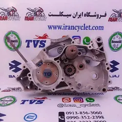 کارتل وسط راست موتور سیکلت کاواساکی اصلی استوک سالم کد 4
