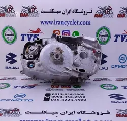 پوسته درب كلاچ موتور سیكلت كاواساكی اصلی استوك سالم با پمپ روغن كد 4