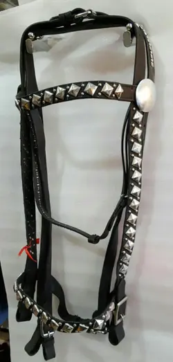 کله گیر ابخوري با سينه بند