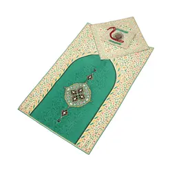 جانماز مخمل سه تیکه طرح محراب زبان عربی