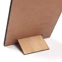 شاسی رومیزی MDF با شعار زیر علمت امن ترین جای جهان است 11*15 سانتیمتر