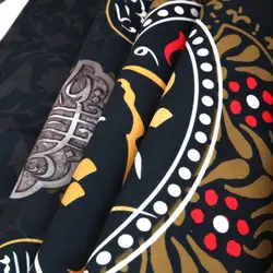 کتیبه مخمل تک عددی با شعار نجات اهل عالم با حسین است ابعاد 65*135