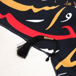 کتیبه مخمل تک عددی با شعار نجات اهل عالم با حسین است ابعاد 65*135