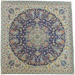 رومیزی مربع ترمه ابریشم کد TRM153