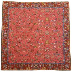 رومیزی مربع ترمه ابریشم کد TRM195 نفیس رنگ قرمز کمرنگ آستر زرشکی لبه مغزی دوزی