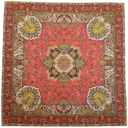 رومیزی مربع ترمه ابریشم کد TRM196 نفیس رنگ قرمز کمرنگ آستر زرشکی لبه مغزی دوزی