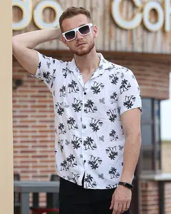 پیراهن مردانه آستین کوتاه هاوایی طرح نخل برگ سفید مشکی کد 10503 - فروشگاه پوشاک M2Mode