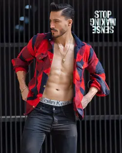 پیراهن چهارخانه پشمی قرمز _ سرمه ای کد 8904 - فروشگاه پوشاک M2Mode