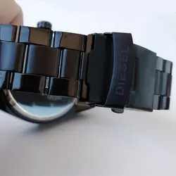 ساعت مچی عقربه‌ای مردانه دیزل مدل بندفلزی تاریخ شمار سه موتور فعال کرنوگراف ضدآب کد 02