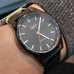 ساعت کیو اند کیو زنانه اصل ژاپن دارای ثانیه شمار نارنجی منساب هدیه