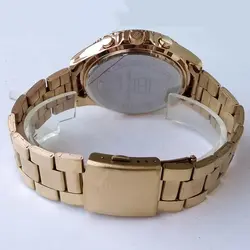 ساعت مچی عقربه‌ای مردانه مدل ضدآب طلایی 3 موتور فعال کرنوگراف رنگ ثابت تاریخ شمار اسپرت و شیک