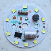 چیپ ال ای دی 9 وات ماژول دی او بی خازن دار رنگ سفید مهتابی مناسب جهت تعمیر لامپ.