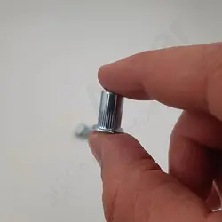 قیمت مهره پرچی گرد لبه دار سایز M10 عمده - پیچ ابزار