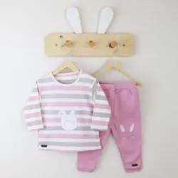 بلوز آستین بلند و شلوار طرح راه راه خرگوش