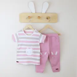 بلوز آستین کوتاه و شلوار طرح راه راه خرگوش