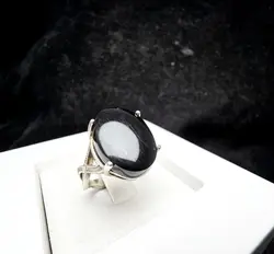 انگشتر نقره زنانه عقیق یمنی مشکی اصل - جواهر خاص