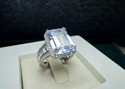 انگشتر نقره زنانه زیبای تک تخمه چهارگوش جواهری - جواهر خاص