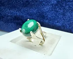 انگشتر نقره زنانه مالاکیت سبز اصل - جواهر خاص