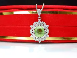 مدال توگردنی زبرجد اصل - جواهر خاص